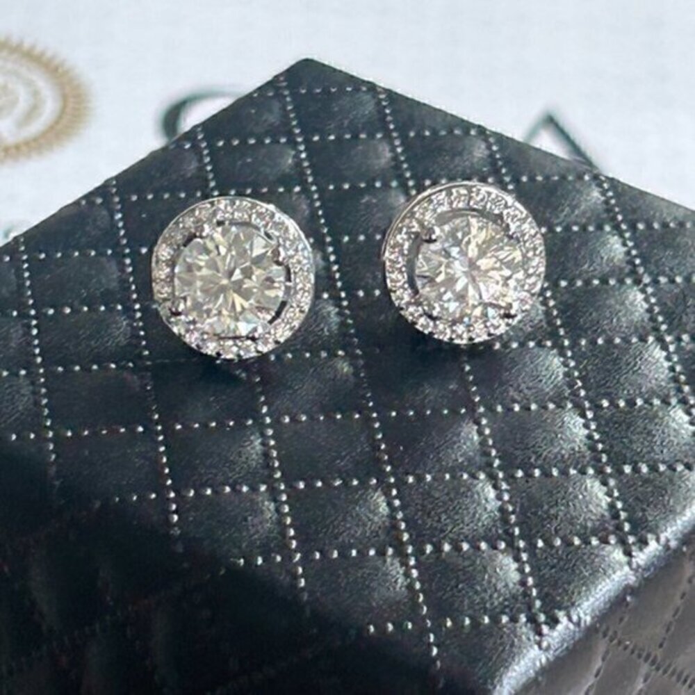 1ct CERTIFIED Round MOISSANITE Stud Earrings NIB